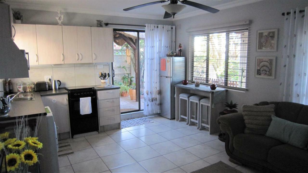 See Rus Self Catering Unit In Westbrook Kzn Private Neat And Cosy Exterior foto
